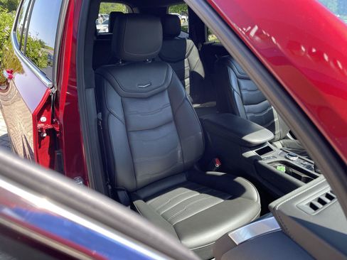 Used 2025 Cadillac XT6 Premium Luxury w/ Platinum Package AWD/4WD image 39