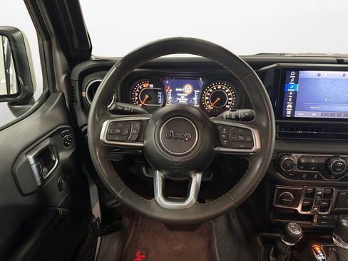 Used 2024 Jeep Wrangler Unlimited Sahara w/ Technology Group AWD/4WD image 12