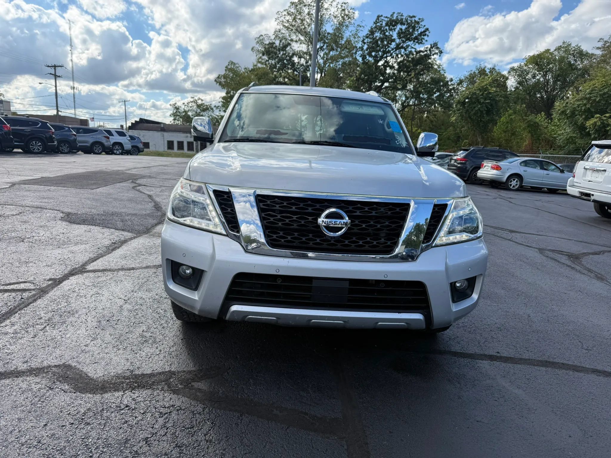 Used 2018 Nissan Armada SL w/ Moonroof Package RWD image 2
