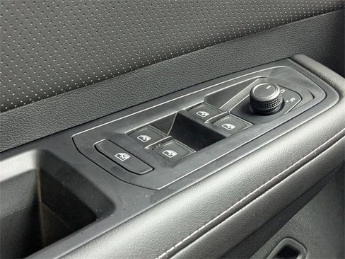 New 2026 Volkswagen Atlas Cross Sport SEL image 29