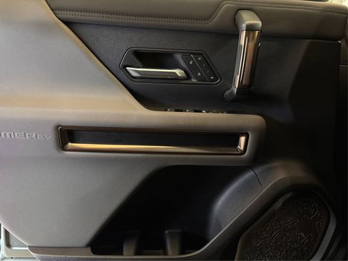 Used 2024 GMC Hummer EV 3X w/ LPO, Cargo Utility Package image 21