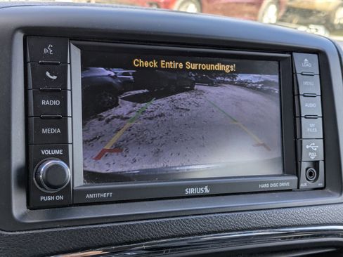 Used 2019 Dodge Grand Caravan GT image 26