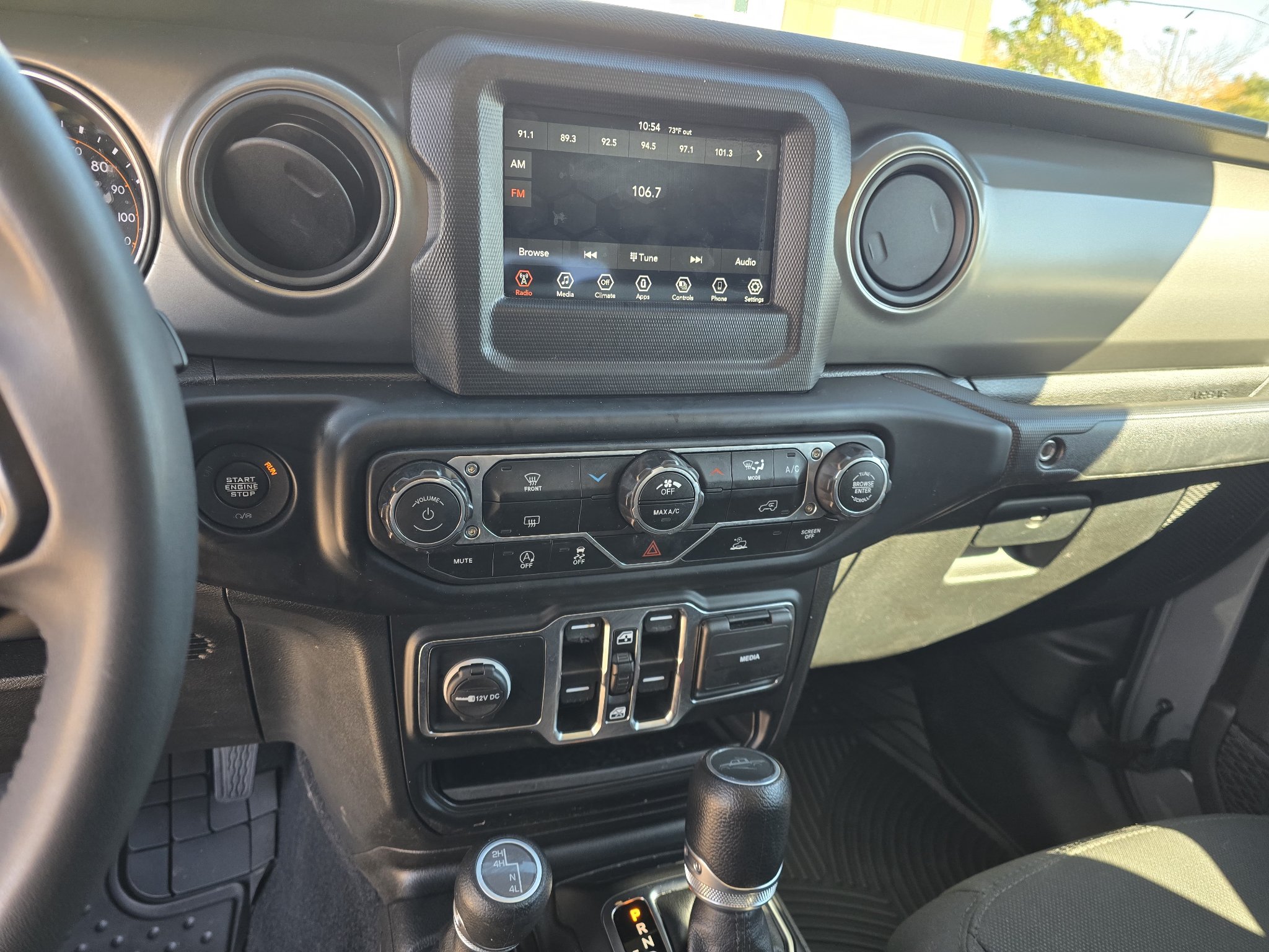 Used 2023 Jeep Gladiator Sport AWD/4WD image 23