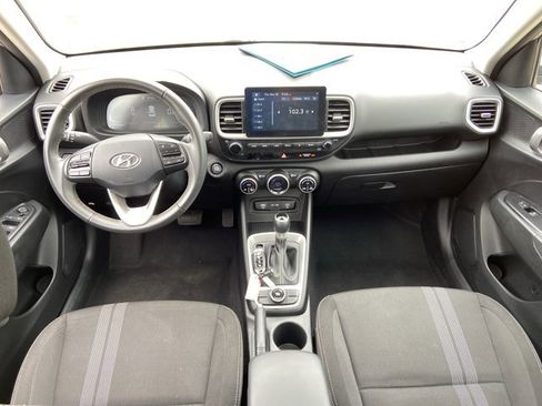 Used 2025 Hyundai Venue SEL FWD image 50
