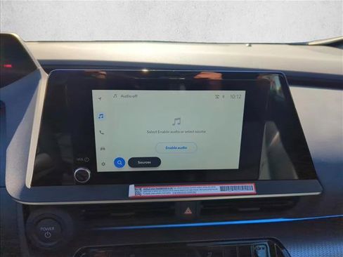 Certified 2025 Toyota Prius XLE image 17