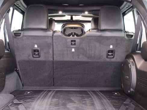 Used 2024 Jeep Wrangler Unlimited Rubicon 392 image 28