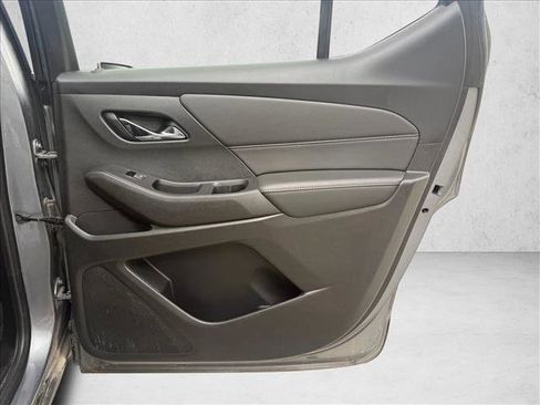 Used 2020 Chevrolet Traverse LT FWD image 24