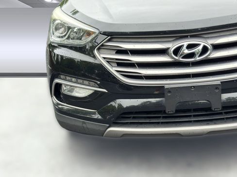 Used 2017 Hyundai Santa Fe Sport FWD image 6