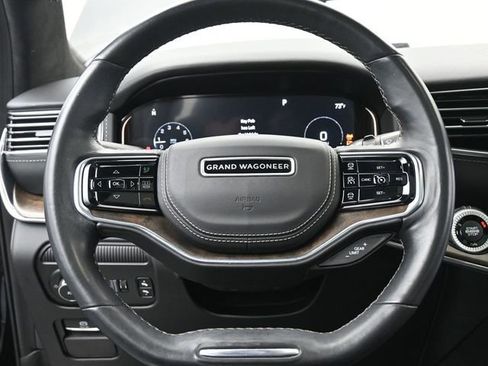 Used 2022 Jeep Grand Wagoneer Series II w/ Premium Group II AWD/4WD image 30