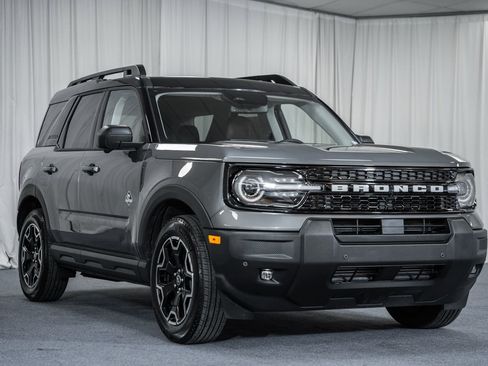 Certified 2025 Ford Bronco Sport Outer Banks w/ Outer Banks Tech Package+ image 1