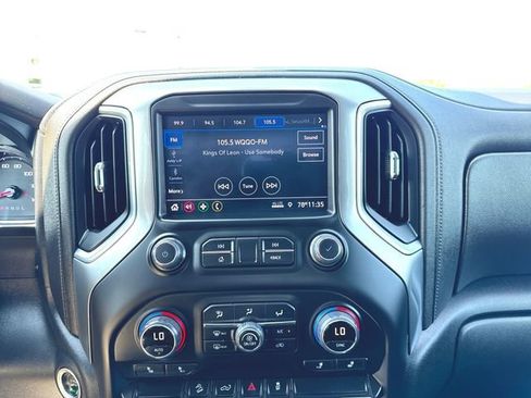 Used 2023 Chevrolet Silverado 2500 LT w/ Convenience Package AWD/4WD image 13