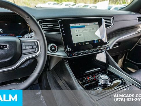 Used 2024 Jeep Wagoneer L Series II image 34