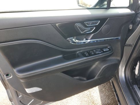 Certified 2023 Lincoln Corsair AWD w/ Equipment Group 101A image 10