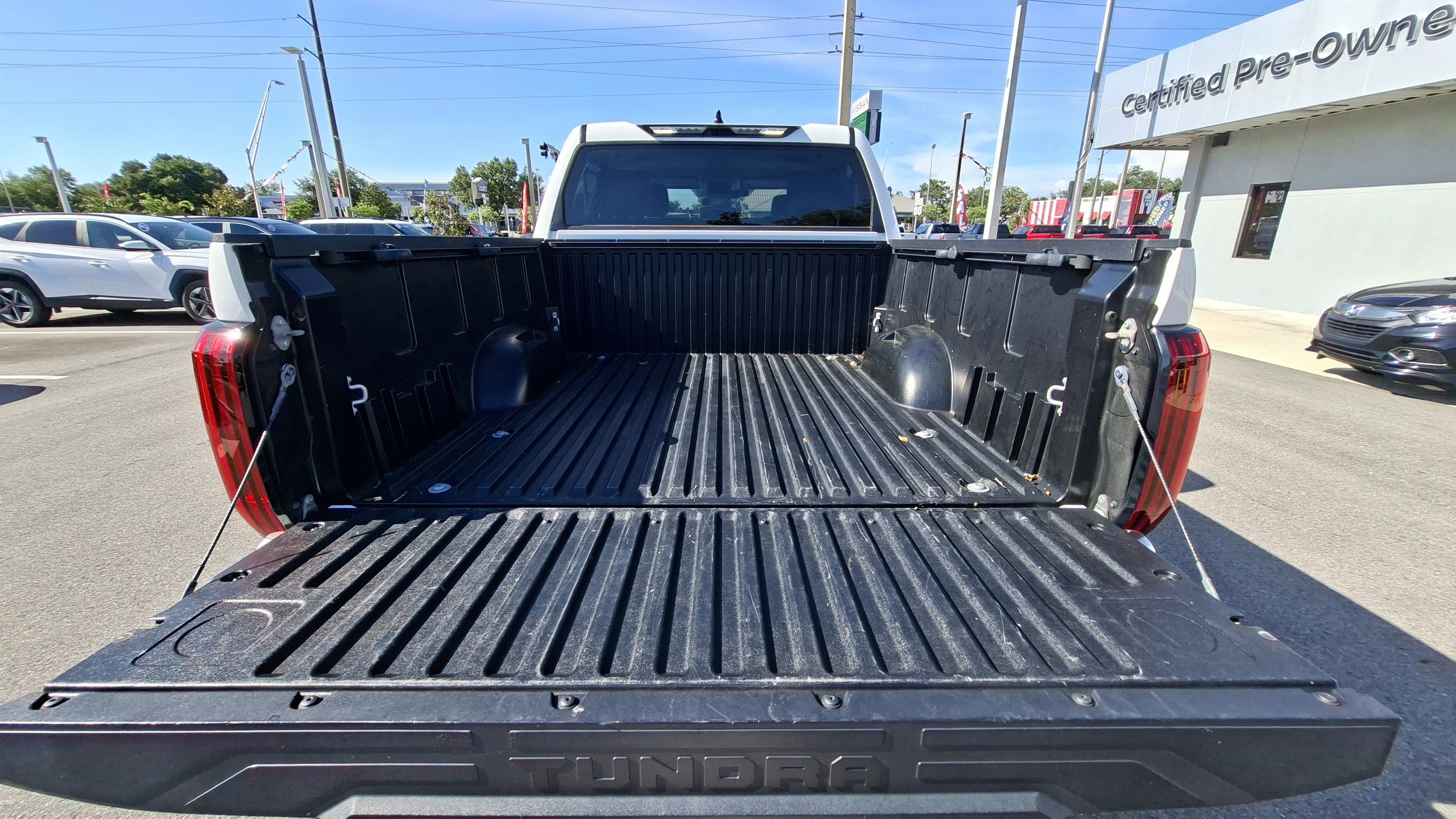 Used 2022 Toyota Tundra SR5 AWD/4WD image 21