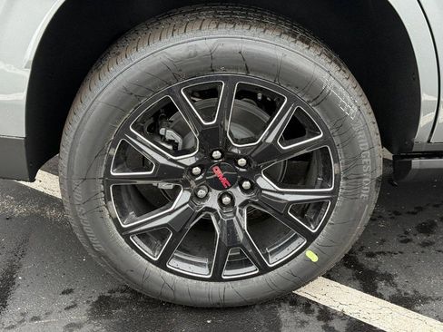 New 2026 GMC Yukon Denali w/ Sun & Power Step Package image 28