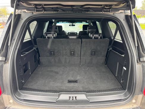 Used 2019 Ford Expedition Max XLT w/ Equipment Group 201A AWD/4WD image 14