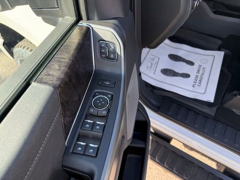 New 2026 Ford F250 Lariat w/ Black Appearance Package image 15