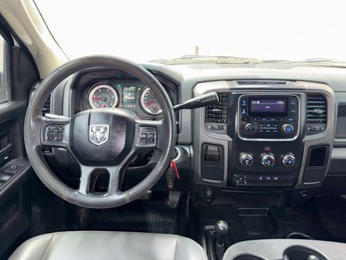 Used 2018 RAM 2500 Tradesman w/ Chrome Appearance Group AWD/4WD image 16