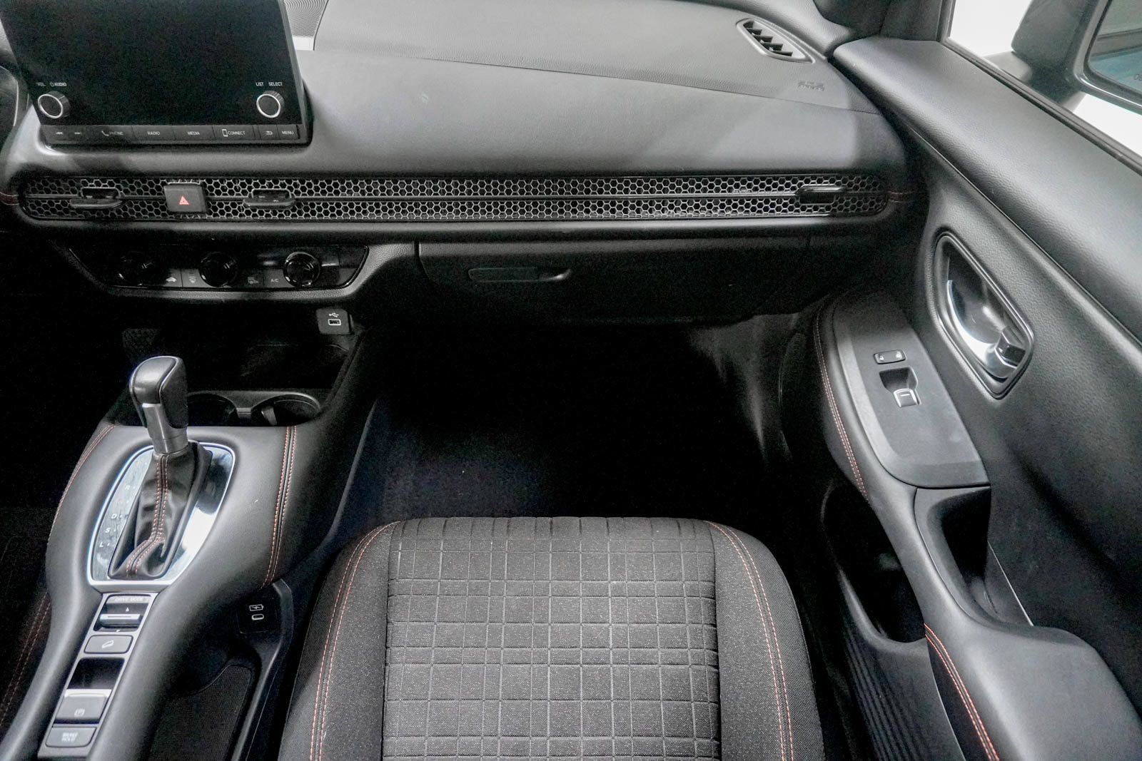 Used 2024 Honda HR-V Sport image 28