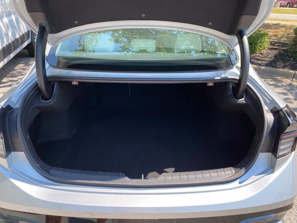 Used 2025 Hyundai Sonata SEL FWD image 34