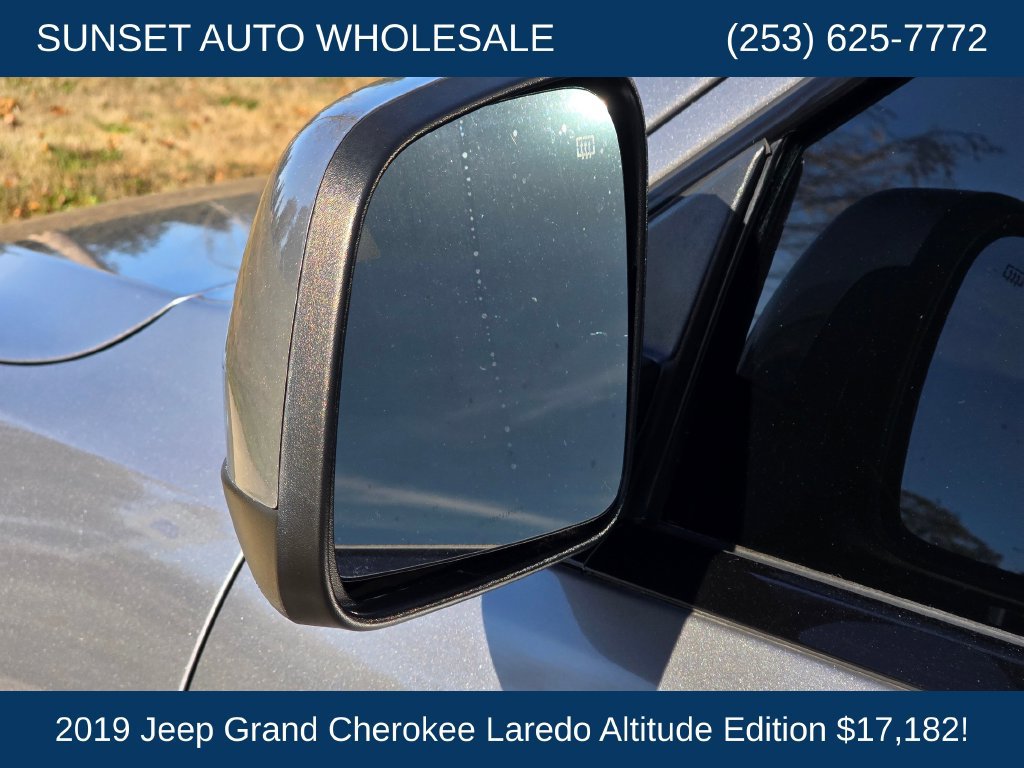 Used 2019 Jeep Grand Cherokee Altitude AWD/4WD image 22