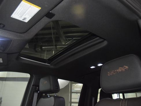 Used 2024 Chevrolet Silverado 2500 High Country w/ Technology Package AWD/4WD image 51