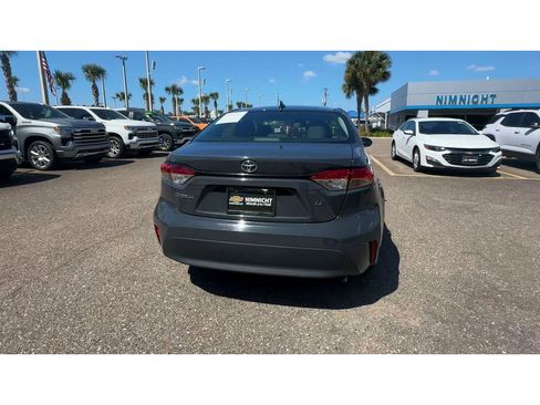Used 2024 Toyota Corolla LE FWD image 3