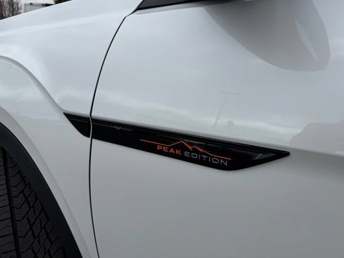 New 2026 Volkswagen Atlas Peak Edition AWD/4WD image 13