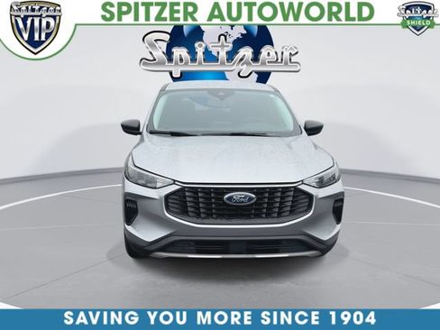 Used 2023 Ford Escape Active AWD/4WD image 3