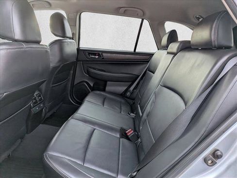 Used 2017 Subaru Outback 2.5i Limited image 19