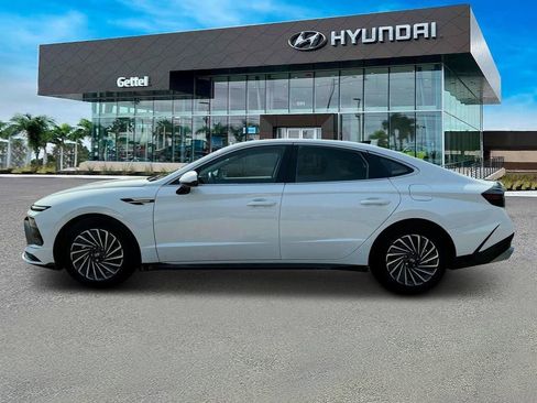 New 2025 Hyundai Sonata SEL image 3
