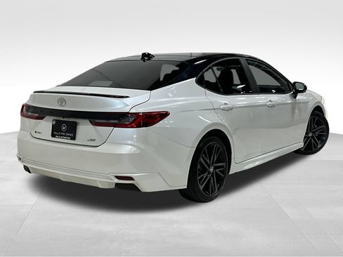 Used 2025 Toyota Camry XSE w/ Premium Package FWD image 5
