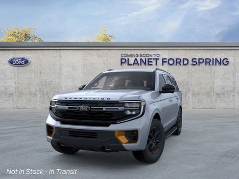 New 2026 Ford Expedition Platinum image 2