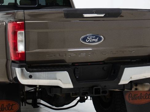Used 2017 Ford F350 Lariat AWD/4WD image 12