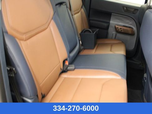 Used 2023 Ford Maverick Lariat w/ Lariat Luxury Package image 19
