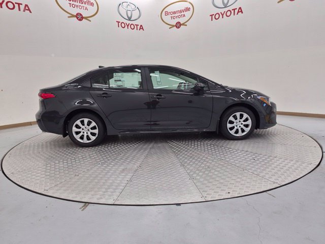 New 2027 Toyota Corolla LE FWD image 3