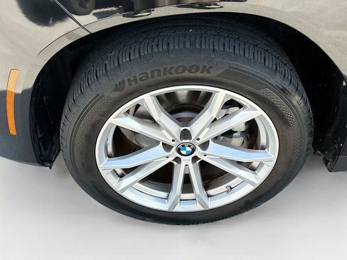 Used 2025 BMW X3 xDrive30i w/ Convenience Package AWD/4WD image 29