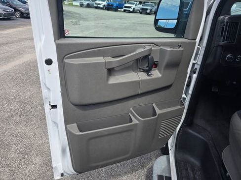 Used 2024 GMC Savana 2500 w/ Driver Convenience Package RWD image 11