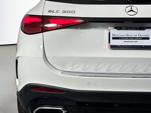 Certified 2024 Mercedes-Benz GLC 300 image 14