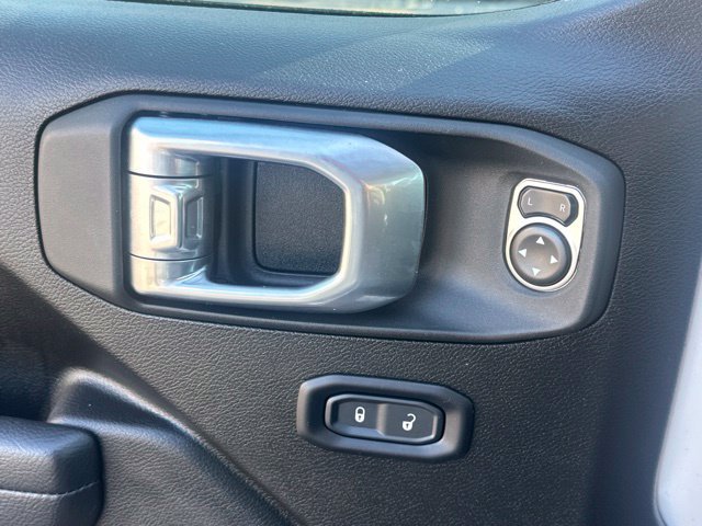 Used 2024 Jeep Wrangler Unlimited Sport AWD/4WD image 12