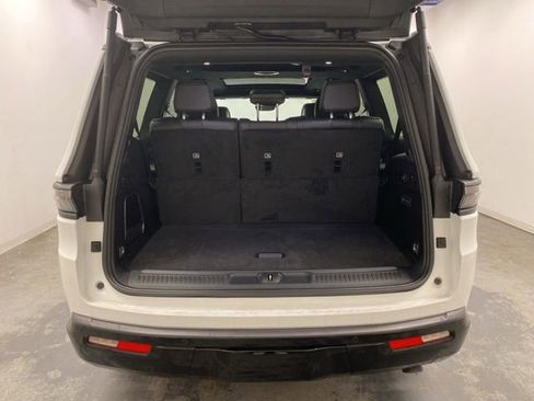 New 2026 Jeep Grand Wagoneer Limited AWD/4WD image 30