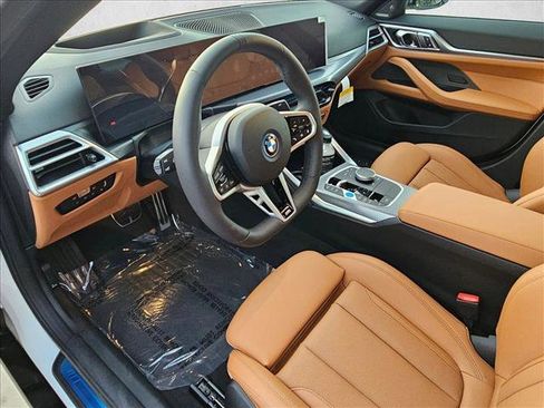 Used 2025 BMW i4 eDrive40 w/ M Sport Package image 3
