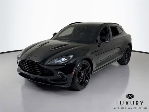 Used 2021 Aston Martin DBX image 4