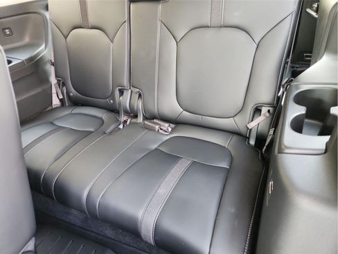 Used 2025 Honda Pilot Touring image 35