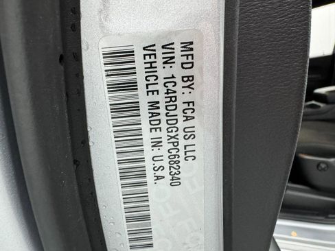 Used 2023 Dodge Durango GT image 33