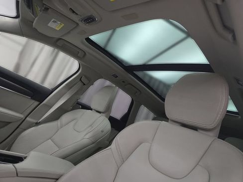 Used 2020 Volvo V90 T6 Cross Country AWD/4WD image 27