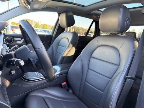 Used 2020 Mercedes-Benz GLC 300 4MATIC image 12