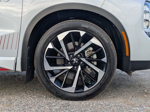 Used 2023 Mitsubishi Outlander Ralliart image 10