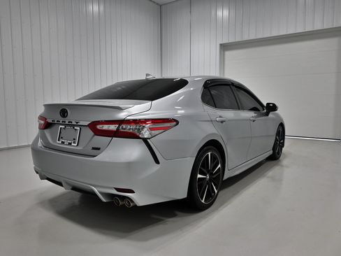 Used 2019 Toyota Camry XSE FWD image 32