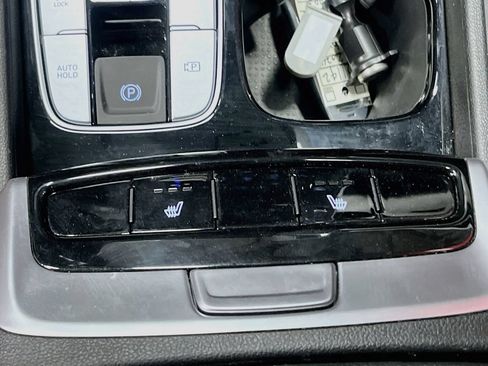 Used 2024 Hyundai Santa Cruz SEL AWD/4WD image 19